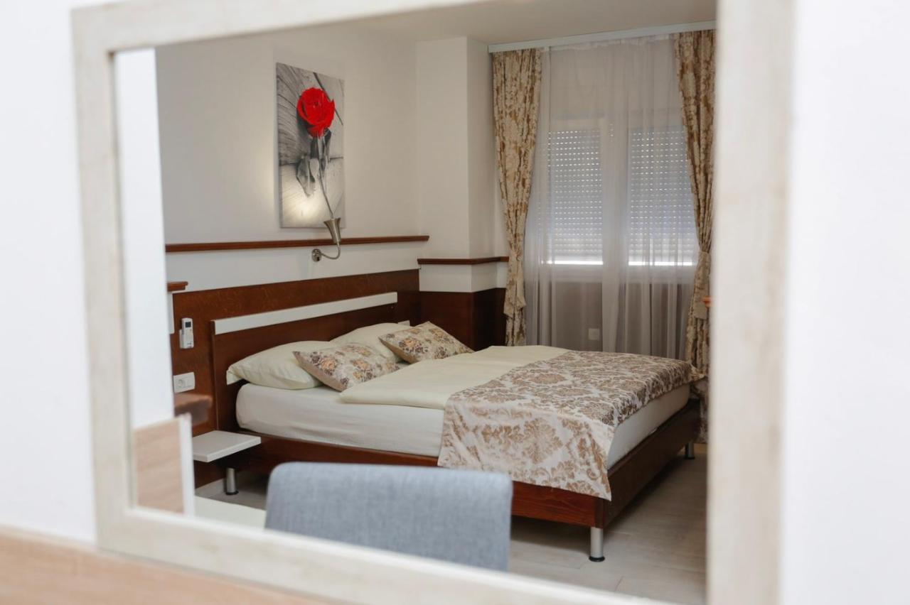 Hotel - Villa Lejla Μόσταρ Εξωτερικό φωτογραφία